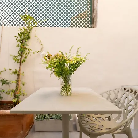 Apartment Cozy Flat With Terrace